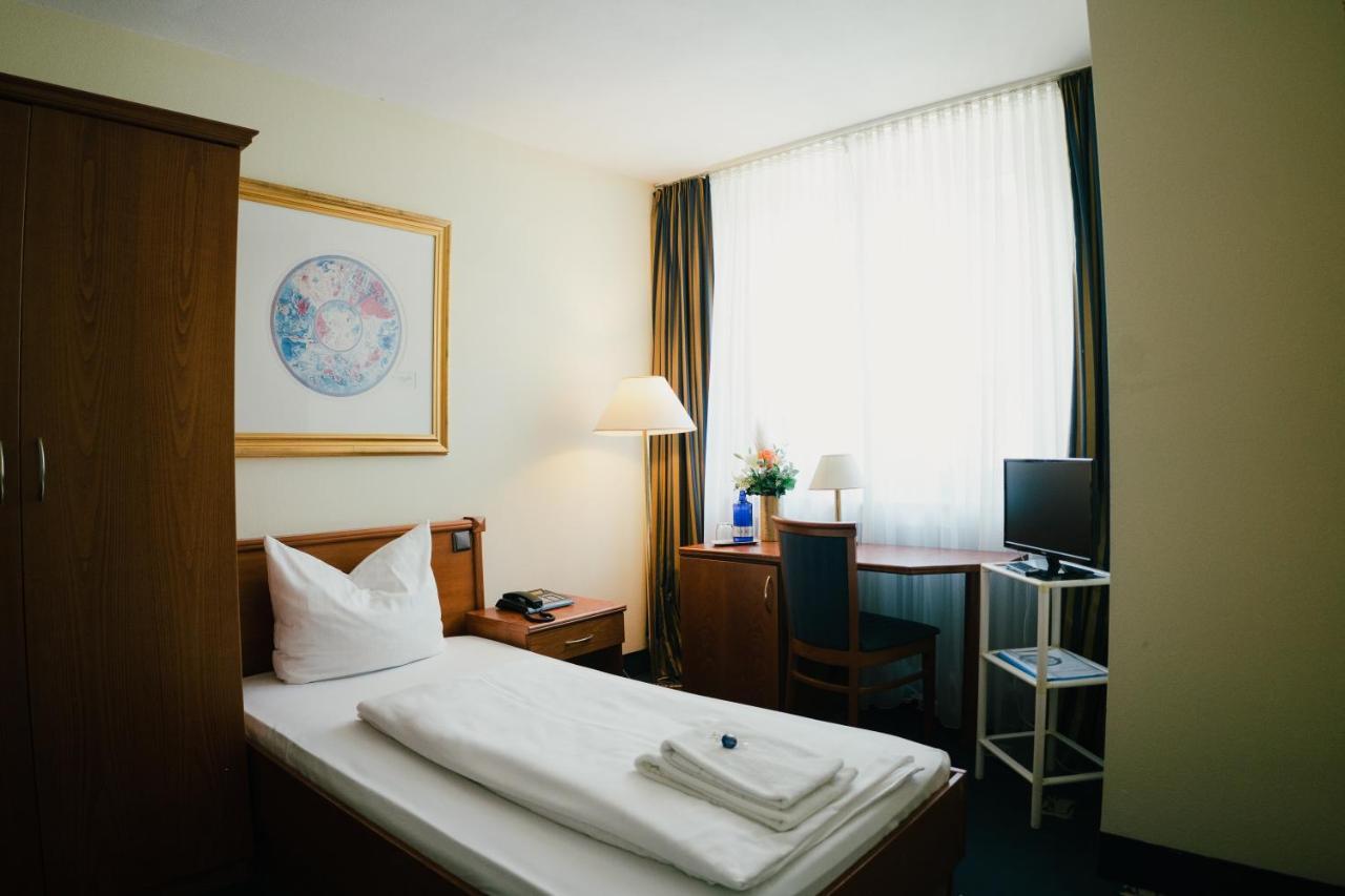 Altstadt Hotel St. Georg Дюссельдорф Екстер'єр фото
