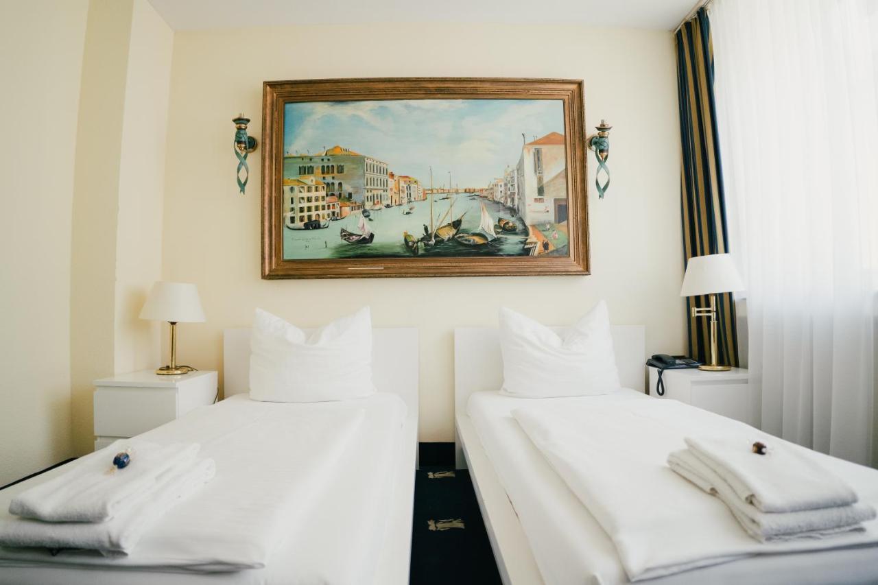 Altstadt Hotel St. Georg Дюссельдорф Екстер'єр фото