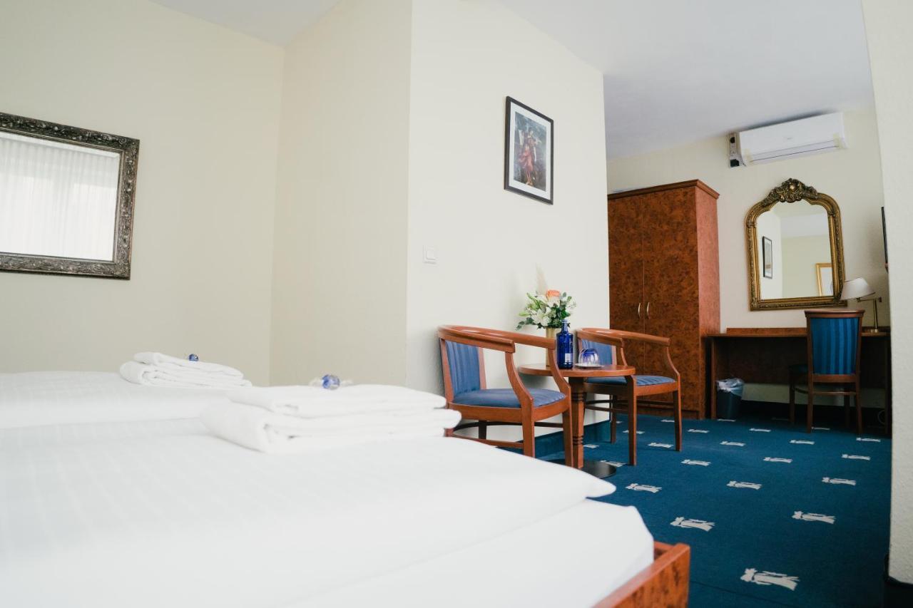 Altstadt Hotel St. Georg Дюссельдорф Екстер'єр фото